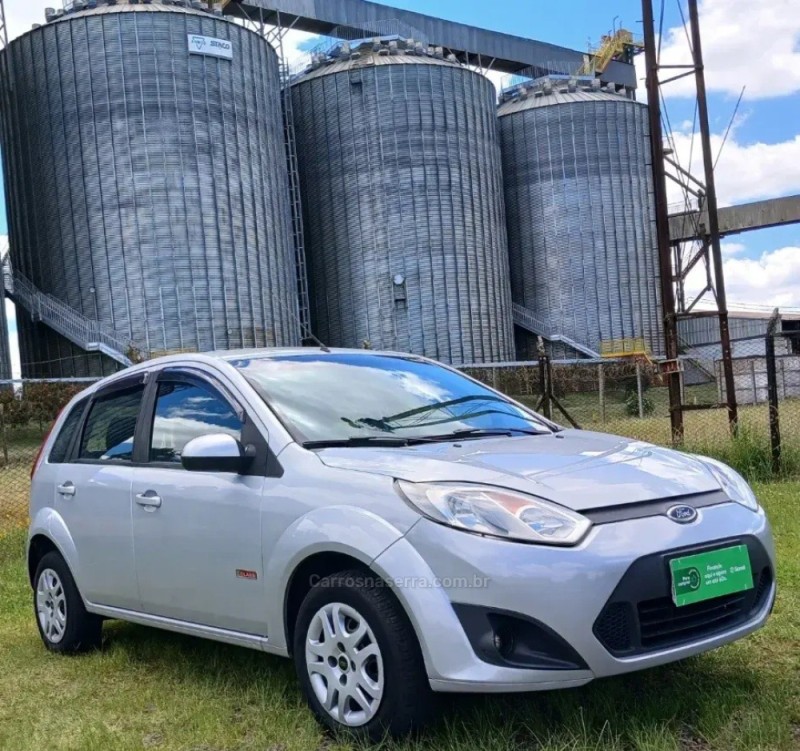 FIESTA 1.6 MPI CLASS 8V GASOLINA 4P MANUAL - 2013 - VACARIA