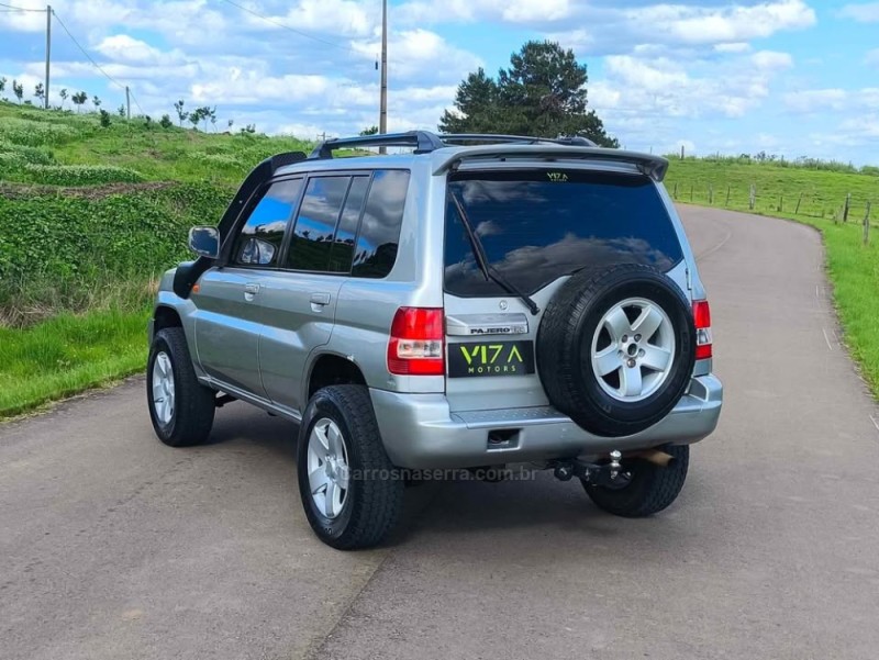 PAJERO TR4 2.0 4X4 16V 131CV GASOLINA 4P MANUAL - 2004 - CAXIAS DO SUL