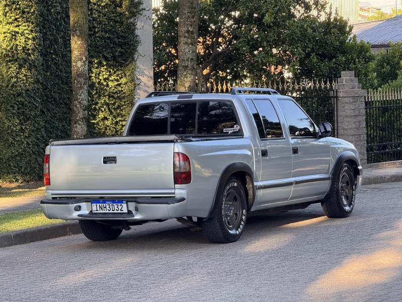 S10 2.4 MPFI ADVANTAGE 4X2 CD 8V GASOLINA 4P MANUAL - 2007 - CAXIAS DO SUL