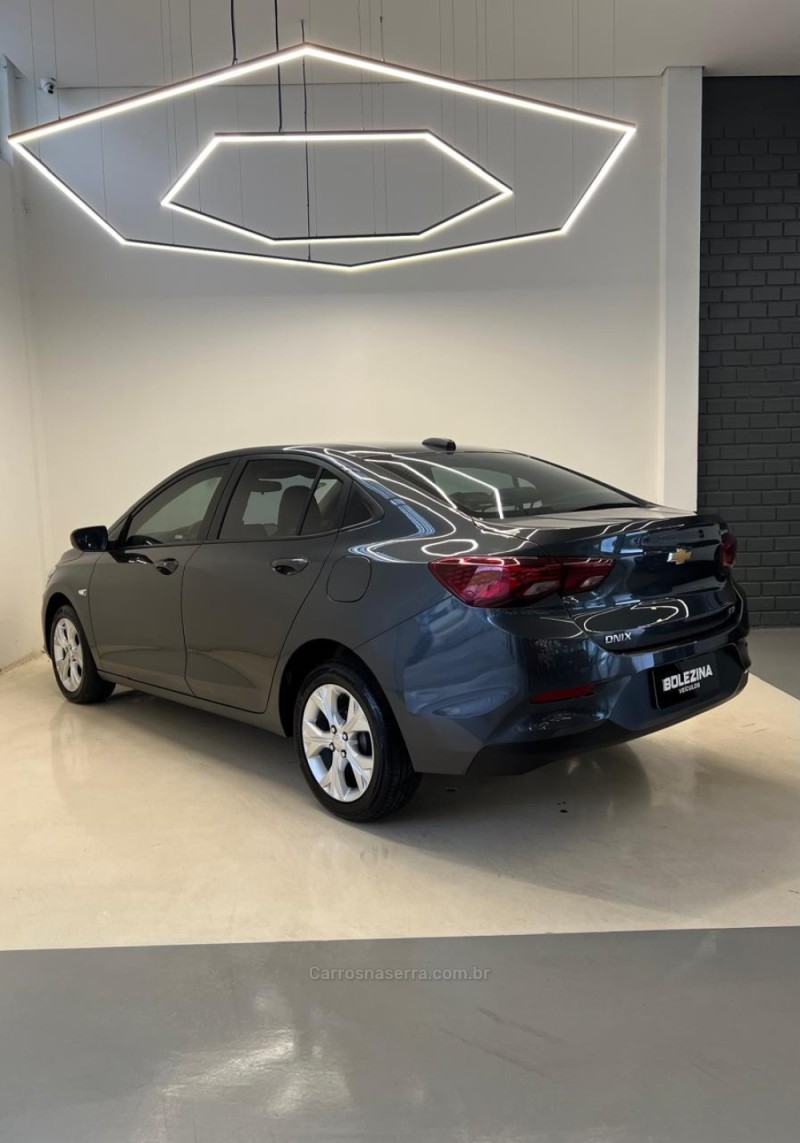 ONIX 1.0	LTZ PLUS 12V TURBO FLEX 4P AUTOMÁTICO - 2024 - NOVO HAMBURGO