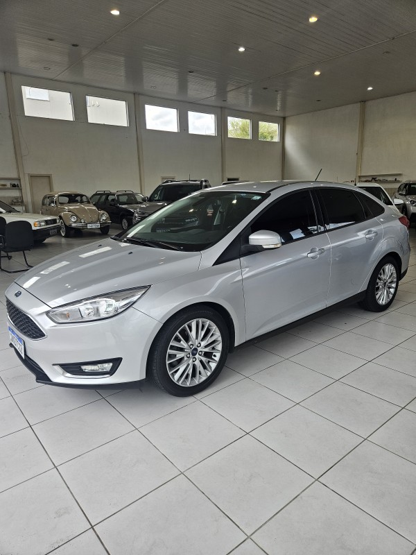 FOCUS 2.0 SE SEDAN 16V FLEX 4P AUTOMÁTICO - 2018 - FARROUPILHA