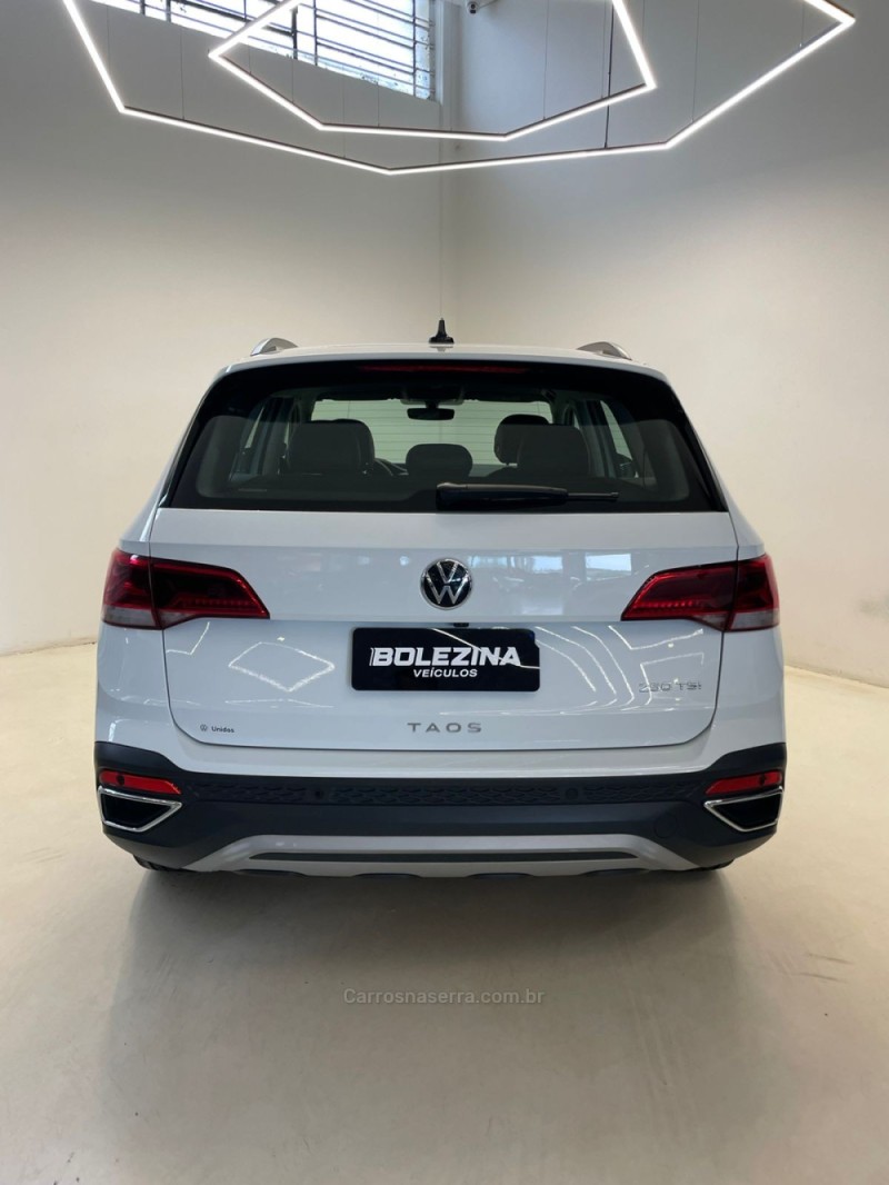 TAOS 1.4 16V COMFORTLINE TSI FLEX 4P AUTOMÁTICO - 2023 - NOVO HAMBURGO