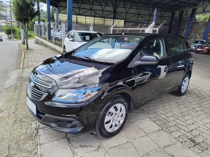 ONIX 1.4 MPFI LT 8V FLEX 4P MANUAL - 2013 - BENTO GONçALVES