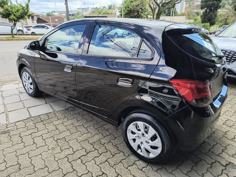 ONIX 1.4 MPFI LT 8V FLEX 4P MANUAL - 2013 - BENTO GONçALVES
