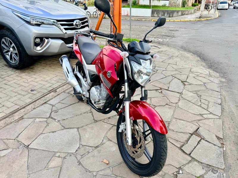 FAZER YS 250 - 2014 - TRêS COROAS