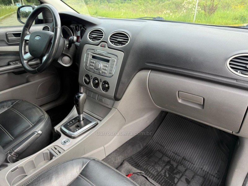 FOCUS 2.0 16V FLEX 4P AUTOMÁTICO - 2013 - IVOTI