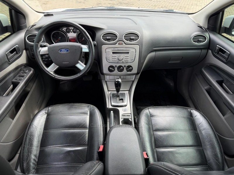 FOCUS 2.0 16V FLEX 4P AUTOMÁTICO - 2013 - IVOTI