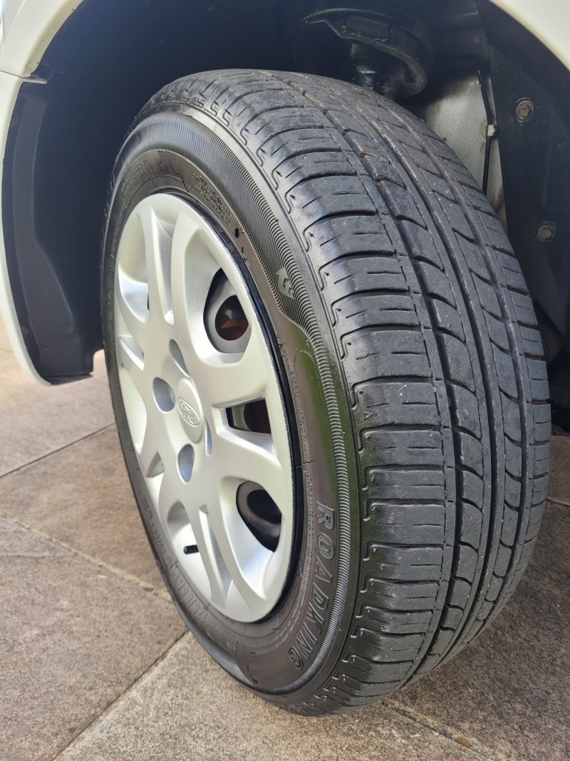 KA 1.0 MPI 8V FLEX 2P MANUAL - 2013 - CARLOS BARBOSA