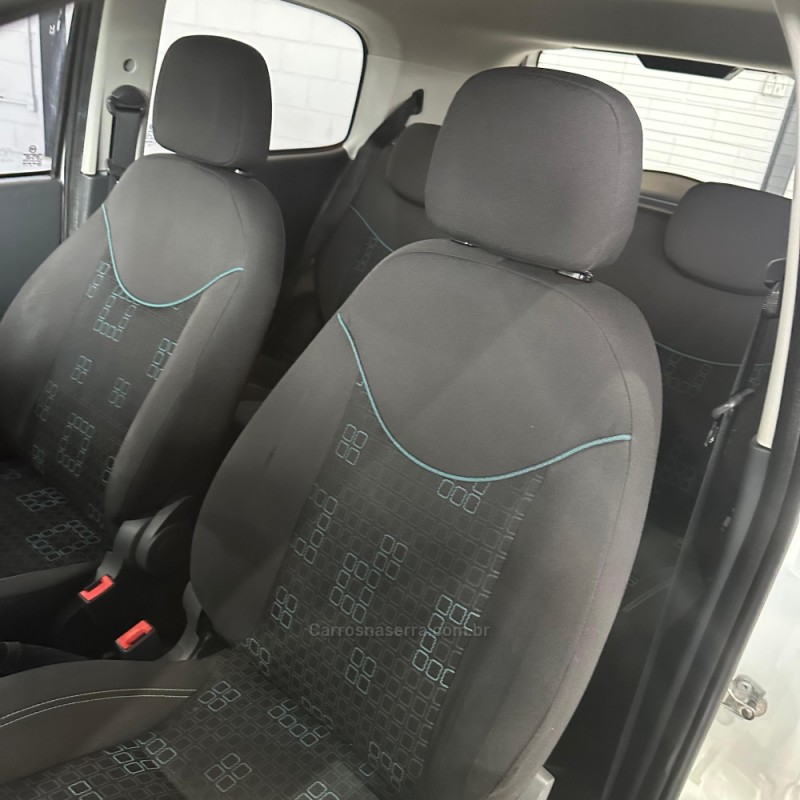 UNO 1.0 EVO WAY 8V FLEX 2P MANUAL - 2013 - NOVO HAMBURGO