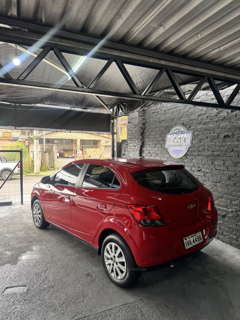 ONIX 1.0 LT 12V FLEX 4P MANUAL - 2015 - CAXIAS DO SUL