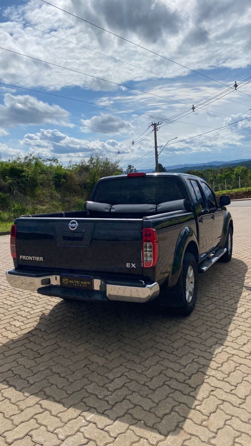 FRONTIER 2.5 SE 4X2 CD TURBO ELETRONIC DIESEL 4P MANUAL - 2013 - IVOTI