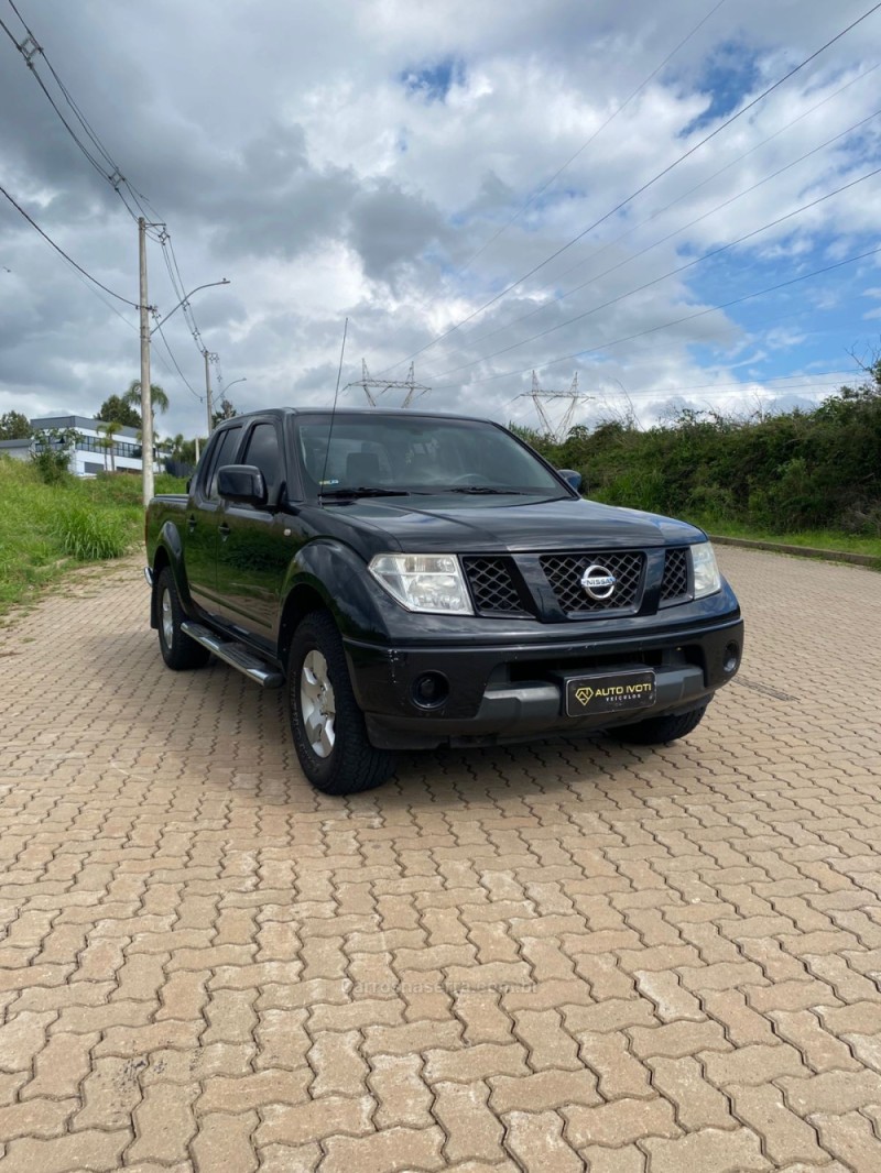 frontier 2.5 se 4x2 cd turbo eletronic diesel 4p manual 2013 ivoti
