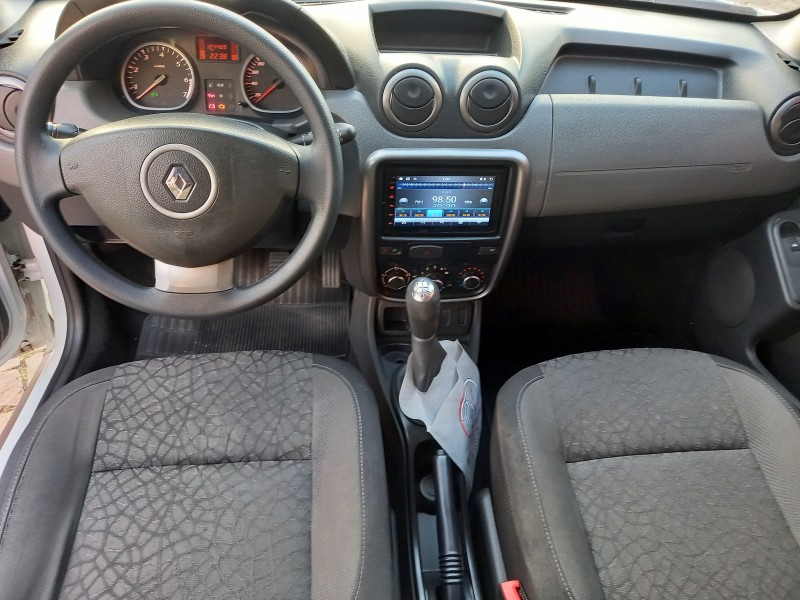 DUSTER 1.6 EXPRESSION 4X2 16V FLEX 4P MANUAL - 2013 - CAXIAS DO SUL