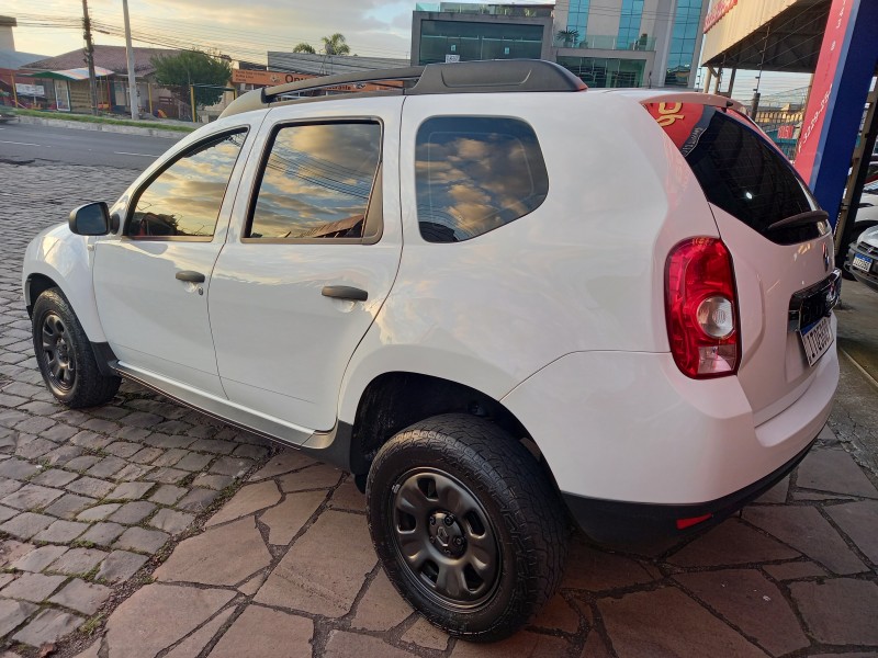 DUSTER 1.6 EXPRESSION 4X2 16V FLEX 4P MANUAL - 2013 - CAXIAS DO SUL