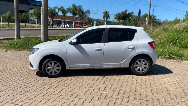 SANDERO 1.0 EXPRESSION 16V FLEX 4P MANUAL - 2019 - IVOTI