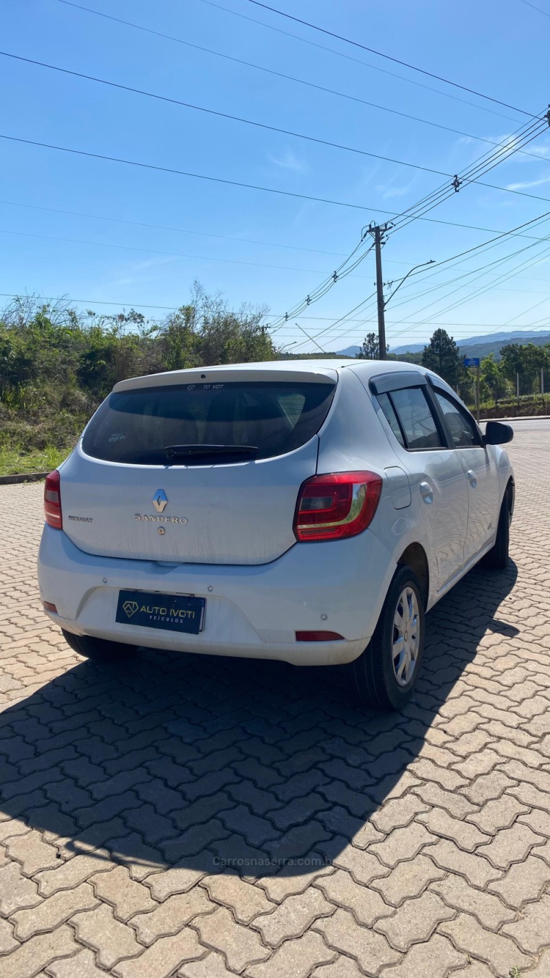 SANDERO 1.0 EXPRESSION 16V FLEX 4P MANUAL - 2019 - IVOTI