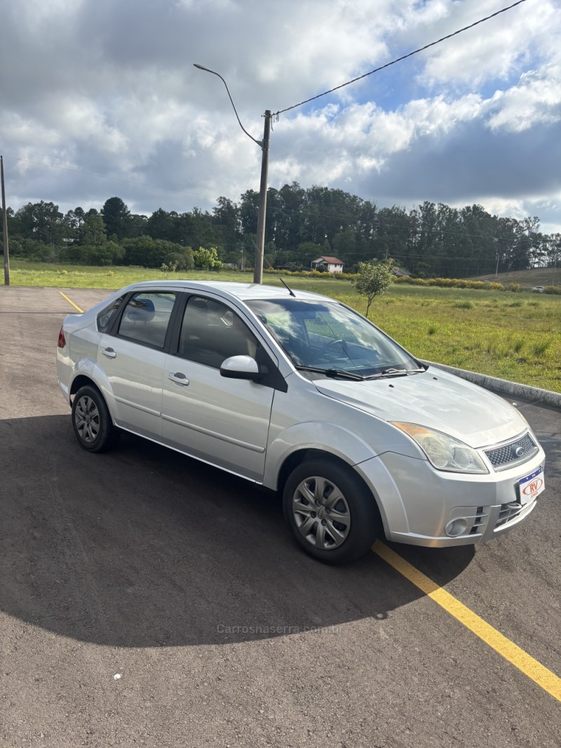 FIESTA 1.0 MPI 8V GASOLINA 4P MANUAL - 2008 - CARLOS BARBOSA