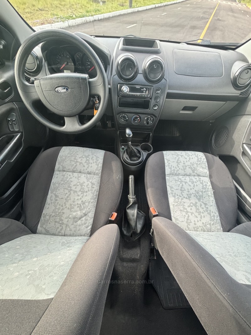 FIESTA 1.0 MPI 8V GASOLINA 4P MANUAL - 2008 - CARLOS BARBOSA