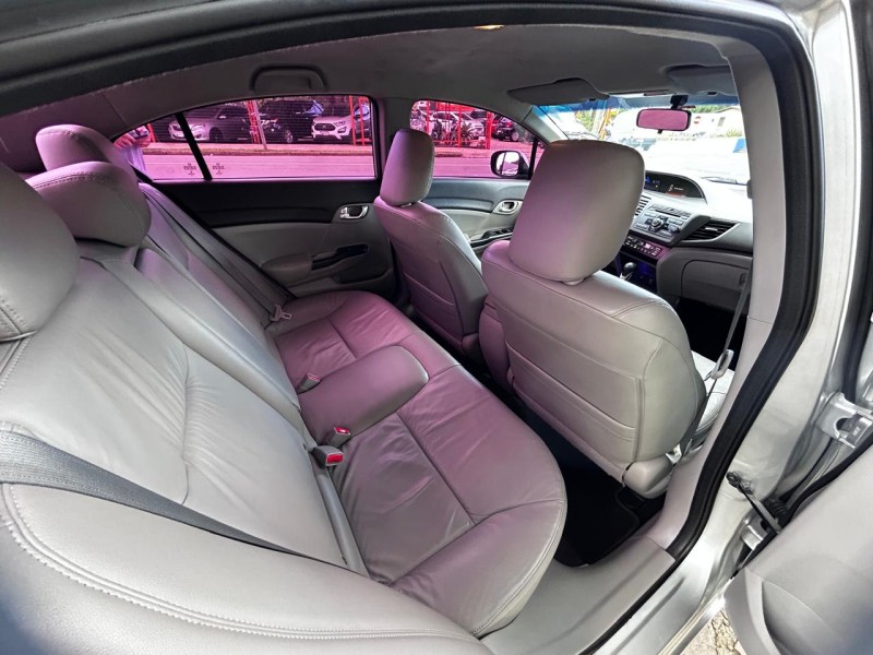 CIVIC 1.8 LXL SE 16V FLEX 4P AUTOMÁTICO - 2013 - TRêS COROAS