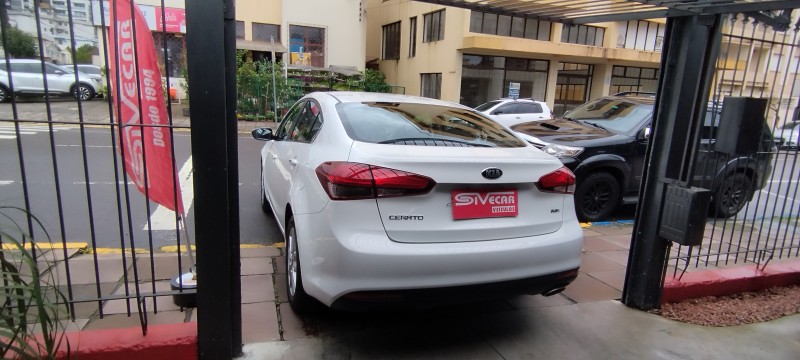 CERATO 1.6 SX3 16V GASOLINA 4P AUTOMÁTICO - 2019 - GARIBALDI