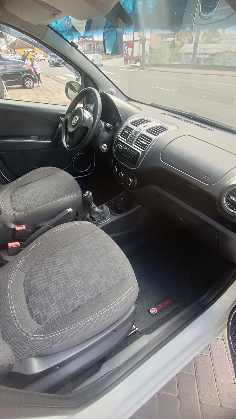 PALIO 1.0 MPI ATTRACTIVE 8V FLEX 4P MANUAL - 2017 - CAXIAS DO SUL