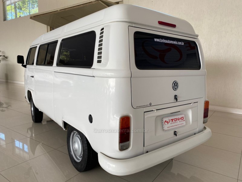 KOMBI 1.4 MI STD 8V FLEX 3P MANUAL - 2012 - LAJEADO