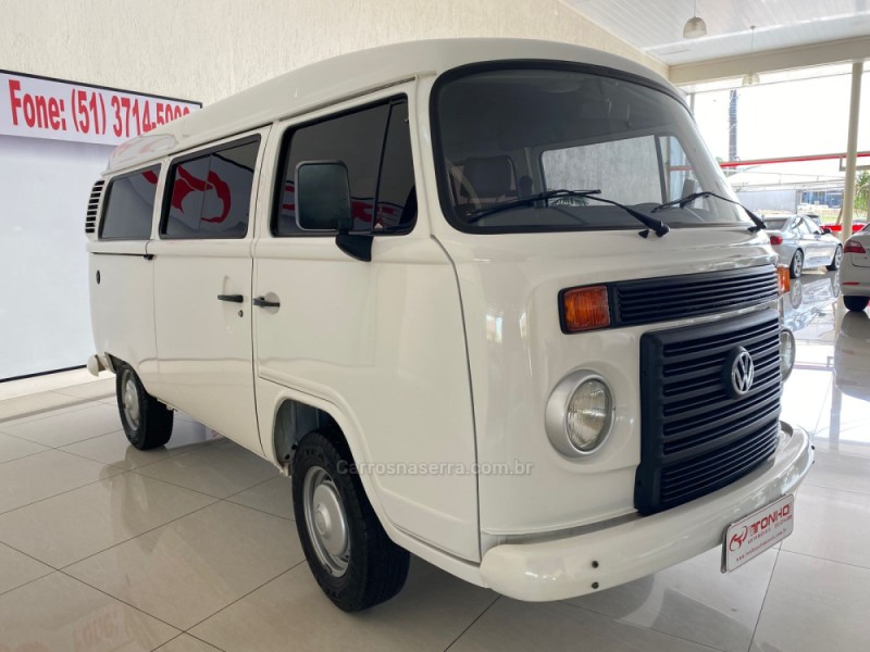 KOMBI 1.4 MI STD 8V FLEX 3P MANUAL - 2012 - LAJEADO