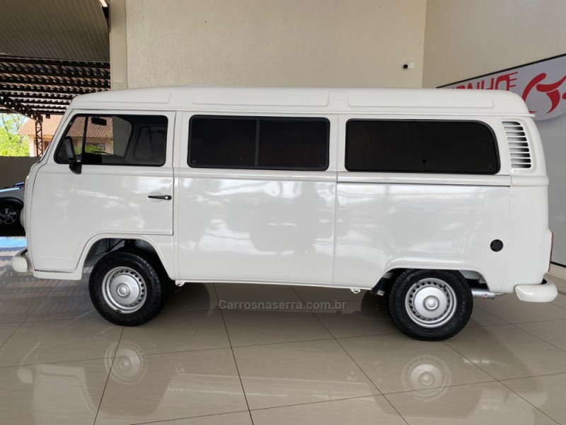 KOMBI 1.4 MI STD 8V FLEX 3P MANUAL - 2012 - LAJEADO