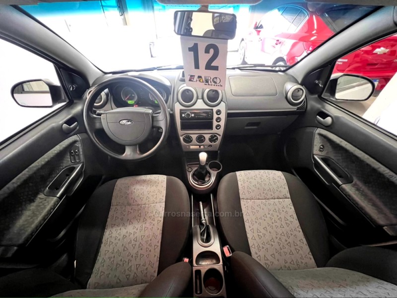 FIESTA 1.6 MPI CLASS HATCH 8V FLEX 4P MANUAL - 2012 - CARLOS BARBOSA