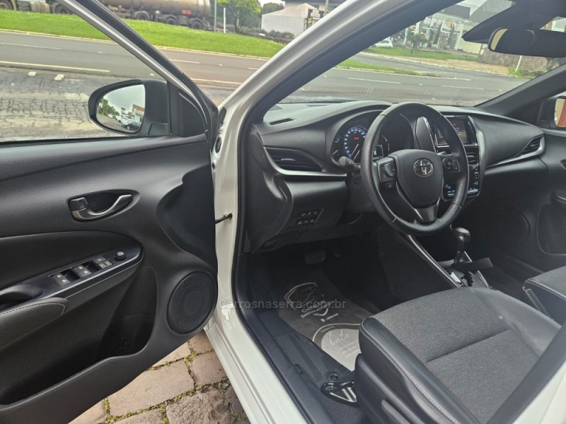 YARIS 1.5 XS 16V FLEX 4P AUTOMÁTICO - 2024 - VERANóPOLIS