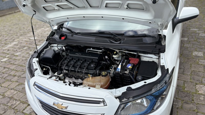 PRISMA 1.4 MPFI LT 8V FLEX 4P MANUAL - 2015 - CAXIAS DO SUL