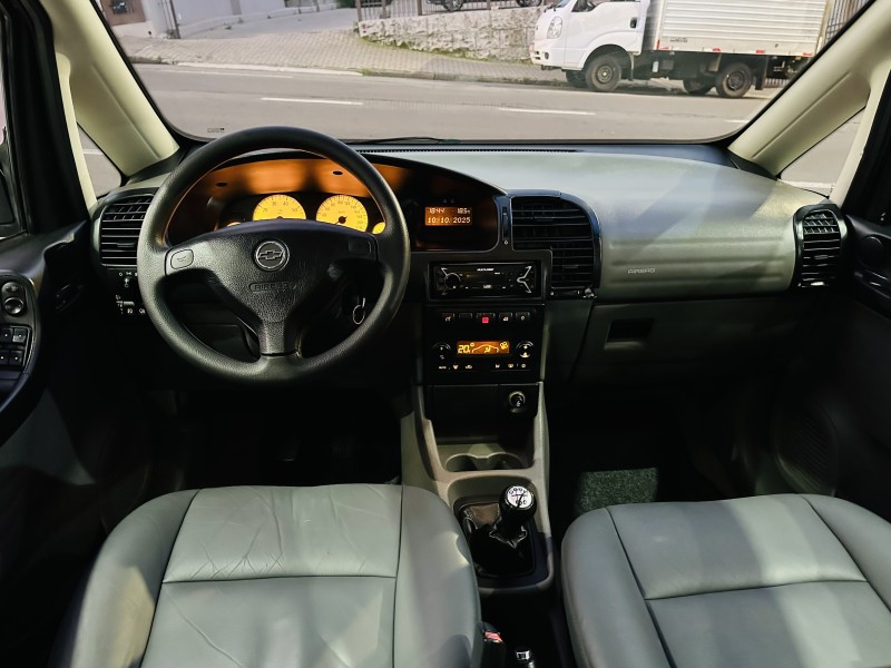 ZAFIRA 2.0 MPFI ELEGANCE 8V FLEX 4P MANUAL - 2008 - CAXIAS DO SUL