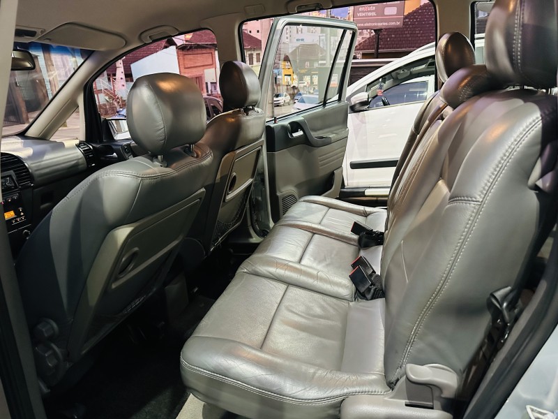 ZAFIRA 2.0 MPFI ELEGANCE 8V FLEX 4P MANUAL - 2008 - CAXIAS DO SUL