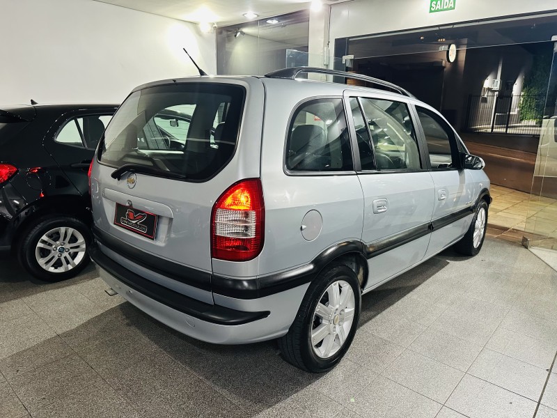 ZAFIRA 2.0 MPFI ELEGANCE 8V FLEX 4P MANUAL - 2008 - CAXIAS DO SUL