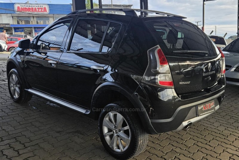 SANDERO 1.6 STEPWAY 8V FLEX 4P MANUAL - 2013 - CAXIAS DO SUL