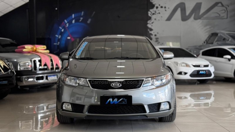 CERATO 1.6 SX2 16V GASOLINA 4P MANUAL - 2013 - ESTâNCIA VELHA