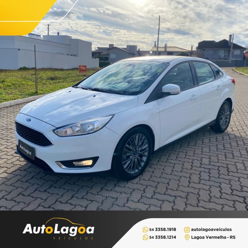 FOCUS 2.0 SE FASTBACK 16V FLEX 4P AUTOMÁTICO - 2016 - LAGOA VERMELHA