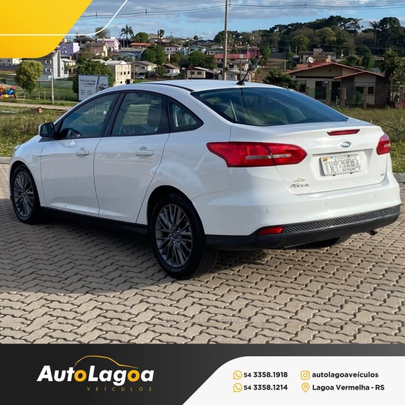 FOCUS 2.0 SE FASTBACK 16V FLEX 4P AUTOMÁTICO - 2016 - LAGOA VERMELHA