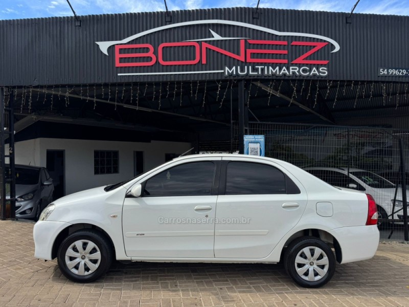 ETIOS 1.5 XS SEDAN 16V FLEX 4P MANUAL - 2013 - TAPEJARA