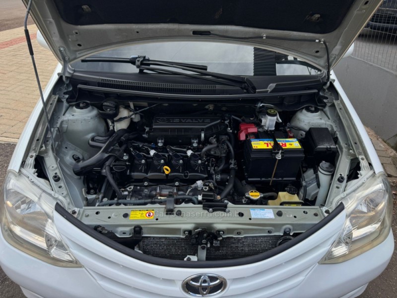 ETIOS 1.5 XS SEDAN 16V FLEX 4P MANUAL - 2013 - TAPEJARA