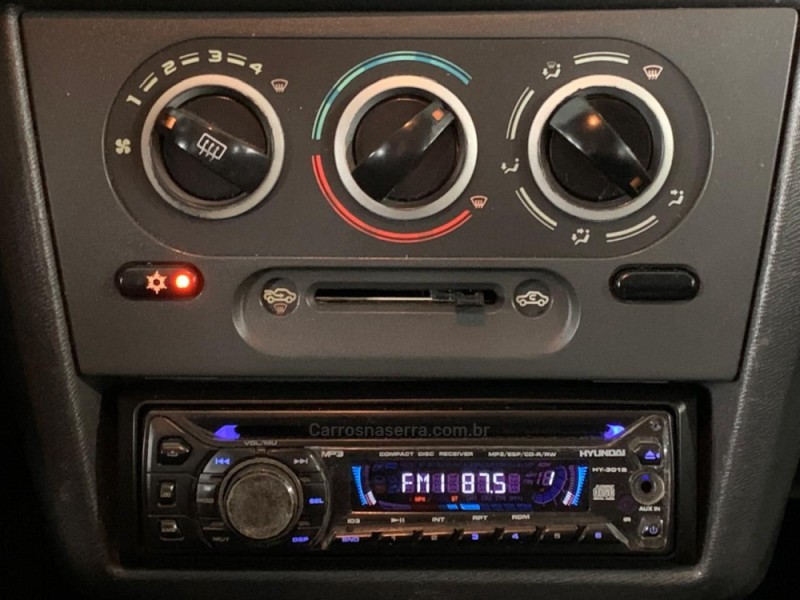 PRISMA 1.4 MPFI MAXX 8V FLEX 4P MANUAL - 2011 - CAXIAS DO SUL