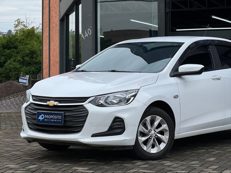 ONIX 1.0 LT PLUS 8V FLEX 4P MANUAL - 2022 - ESTâNCIA VELHA