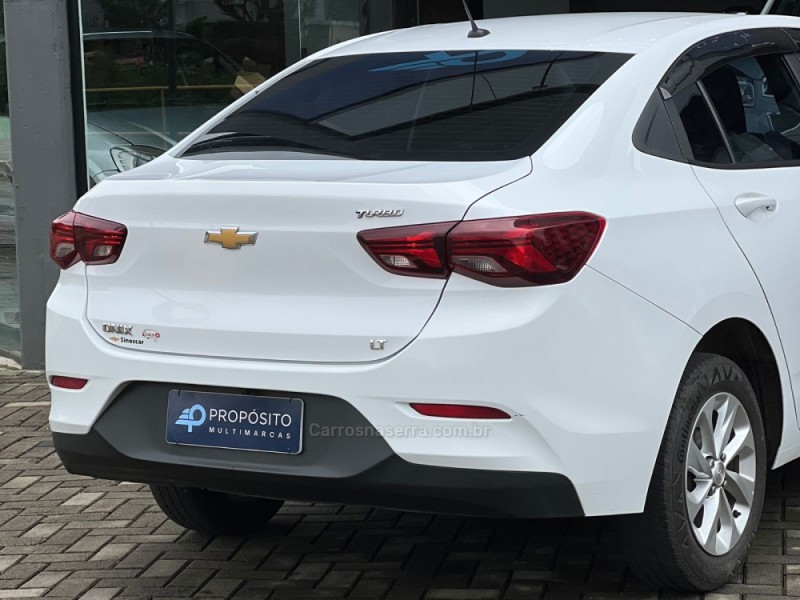 ONIX 1.0 LT PLUS 8V FLEX 4P MANUAL - 2022 - ESTâNCIA VELHA