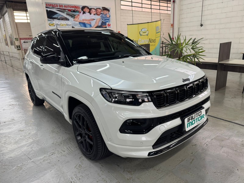 COMPASS 2.0 HURRICANE BLACKHAWK 4X4 TURBO GASOLINA 4P AUTOMÁTICO