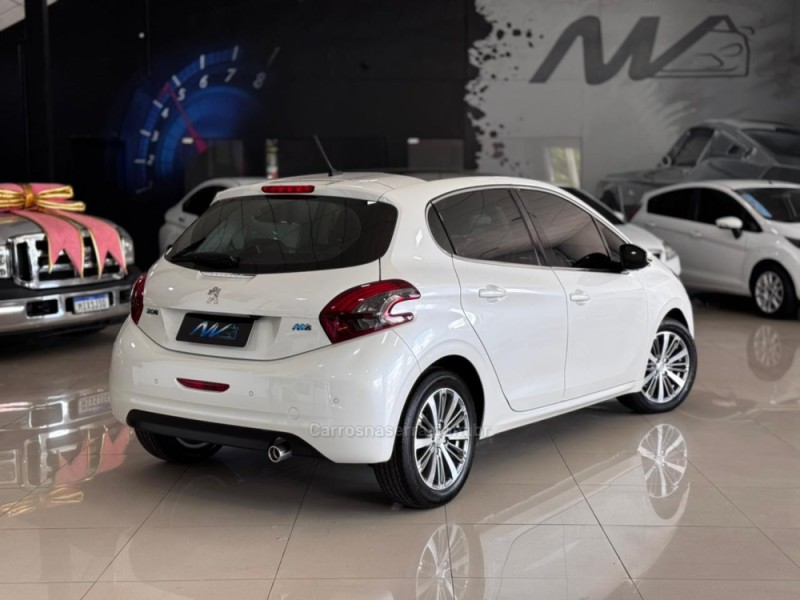 208 1.0 GRIFFE 12V TURBO FLEX 4P AUTOMÁTICO - 2017 - ESTâNCIA VELHA