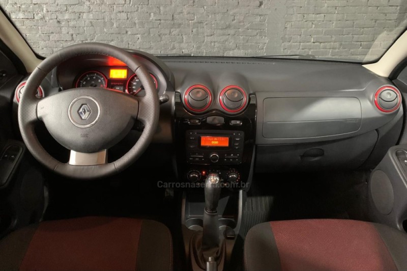 SANDERO 1.6 STEPWAY 8V FLEX 4P MANUAL - 2014 - CAXIAS DO SUL
