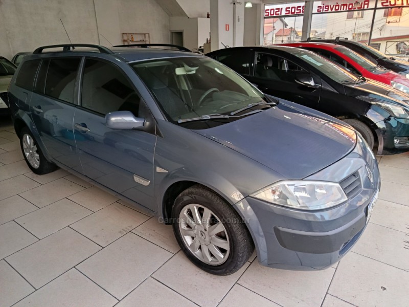 MÉGANE 1.6 DYNAMIQUE GRAND TOUR 16V FLEX 4P MANUAL