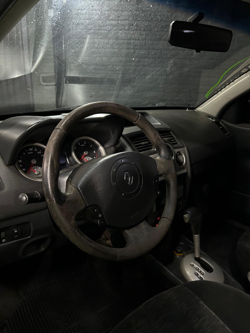 MÉGANE 2.0 DYNAMIQUE GRAND TOUR 16V GASOLINA 4P AUTOMÁTICO - 2007 - FELIZ