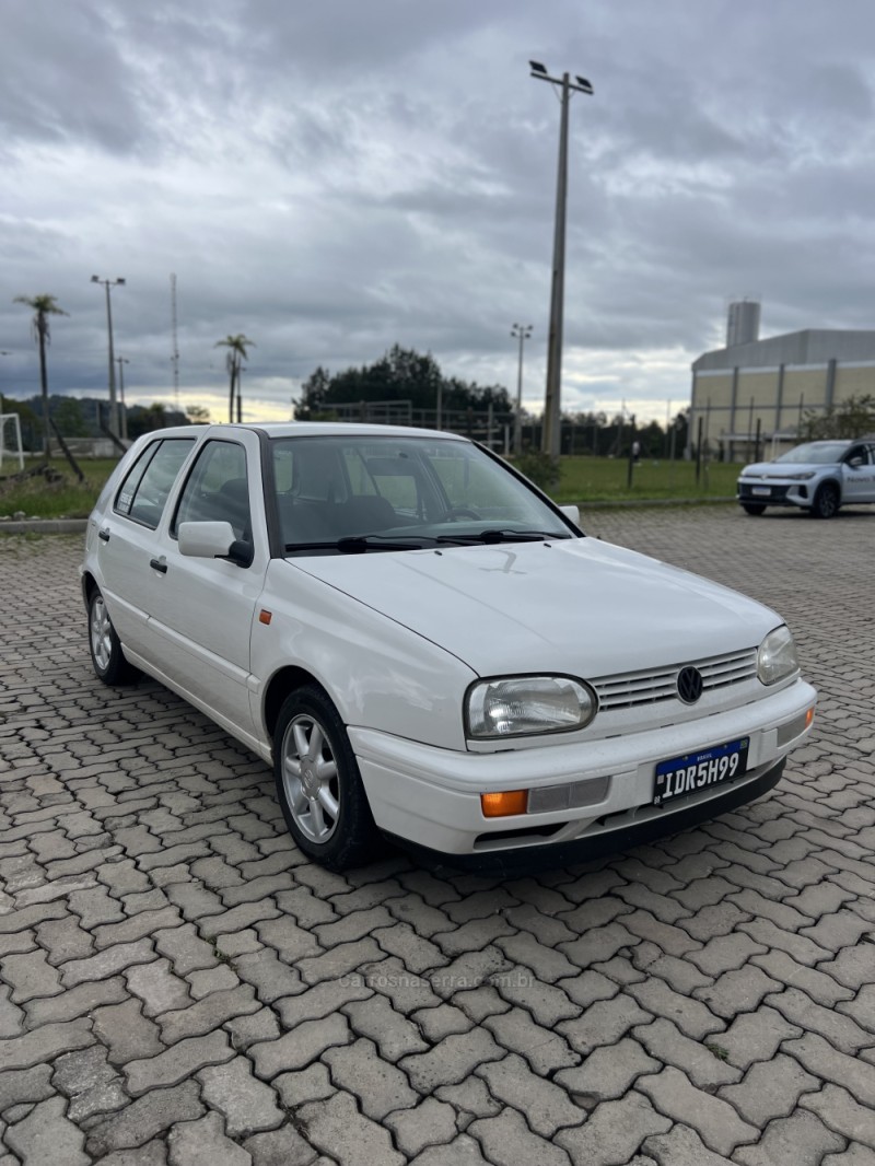 GOLF 1.8 MI GL 8V GASOLINA 4P MANUAL - 1995 - ANTôNIO PRADO