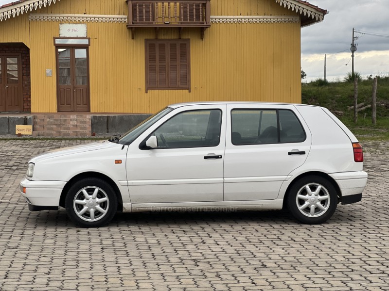 GOLF 1.8 MI GL 8V GASOLINA 4P MANUAL - 1995 - ANTôNIO PRADO